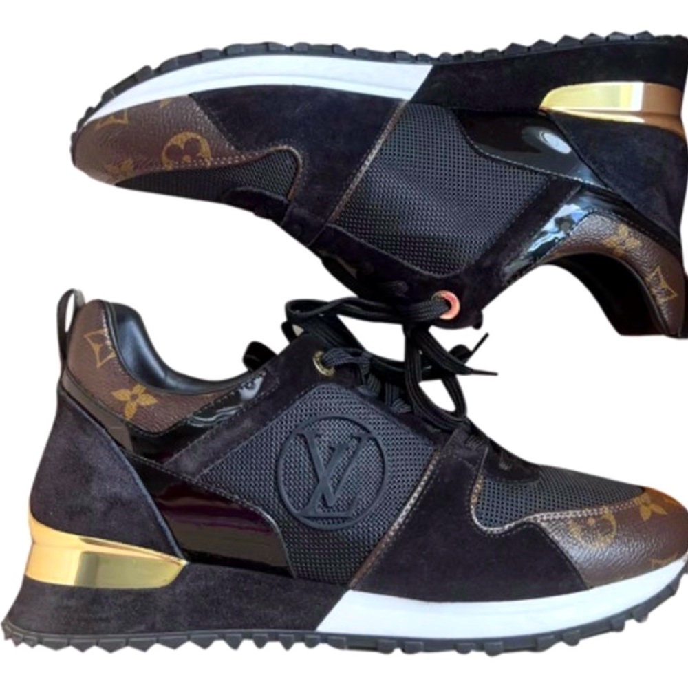 LV run away sneaker excellent condition no box/dust bag size40